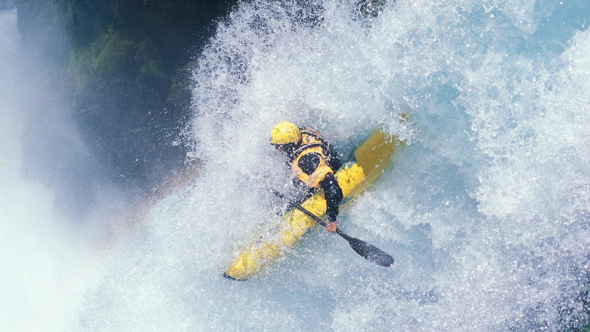 全国游泳锦标赛圆满落幕,新星闪耀老将坚守