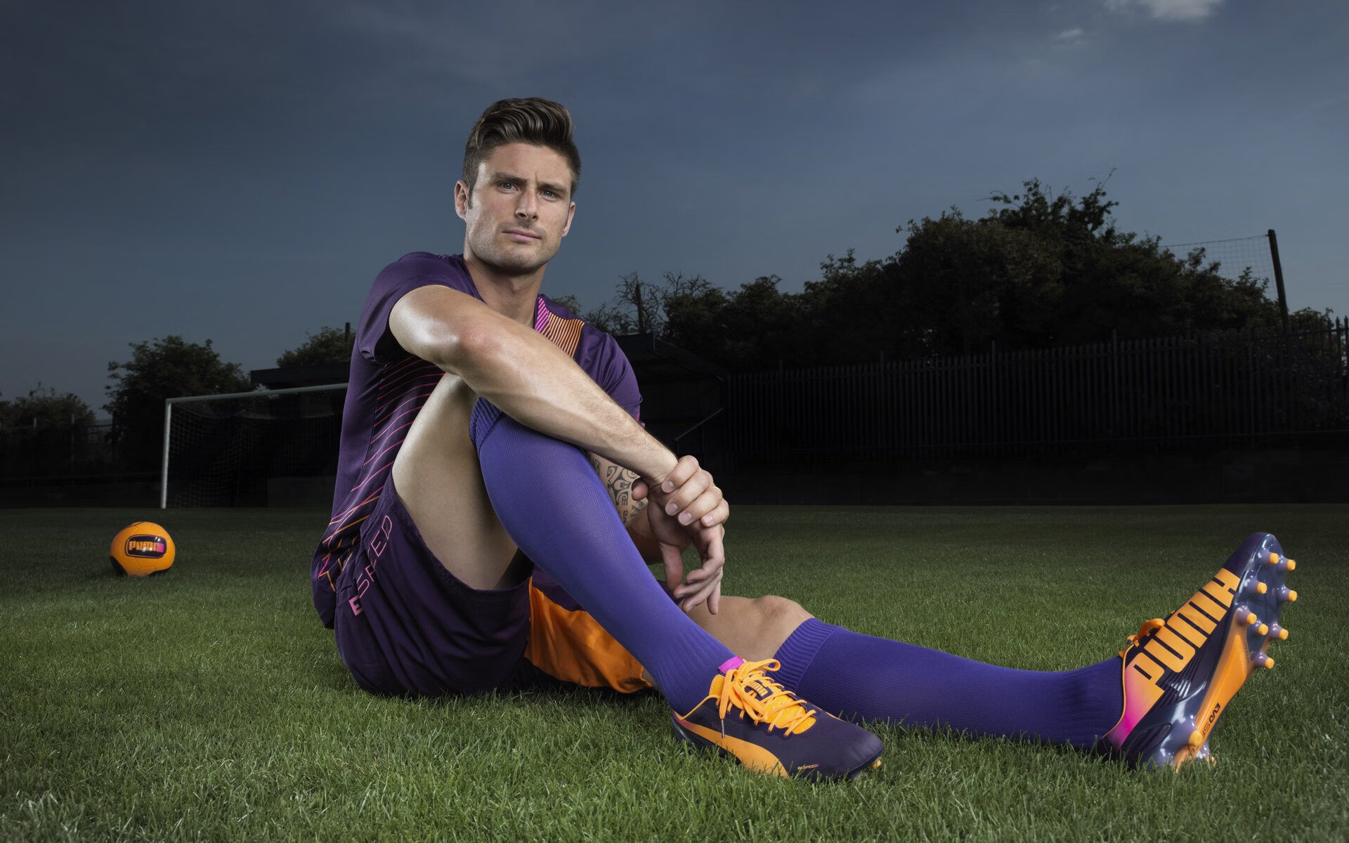 温网2024,阿尔卡拉斯逆转夺冠,斯瓦泰克首度封后